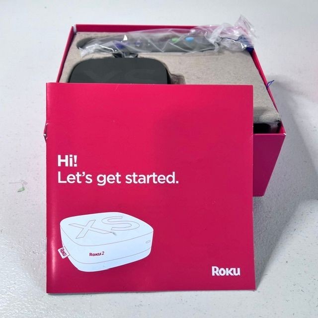 Roku 2 XS Model 3100R Media Player + Power Supply + Remote
