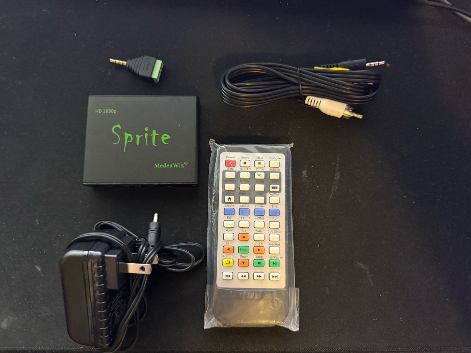 MedeaWiz® DV-S1 Sprite® video Looping HD Media Player