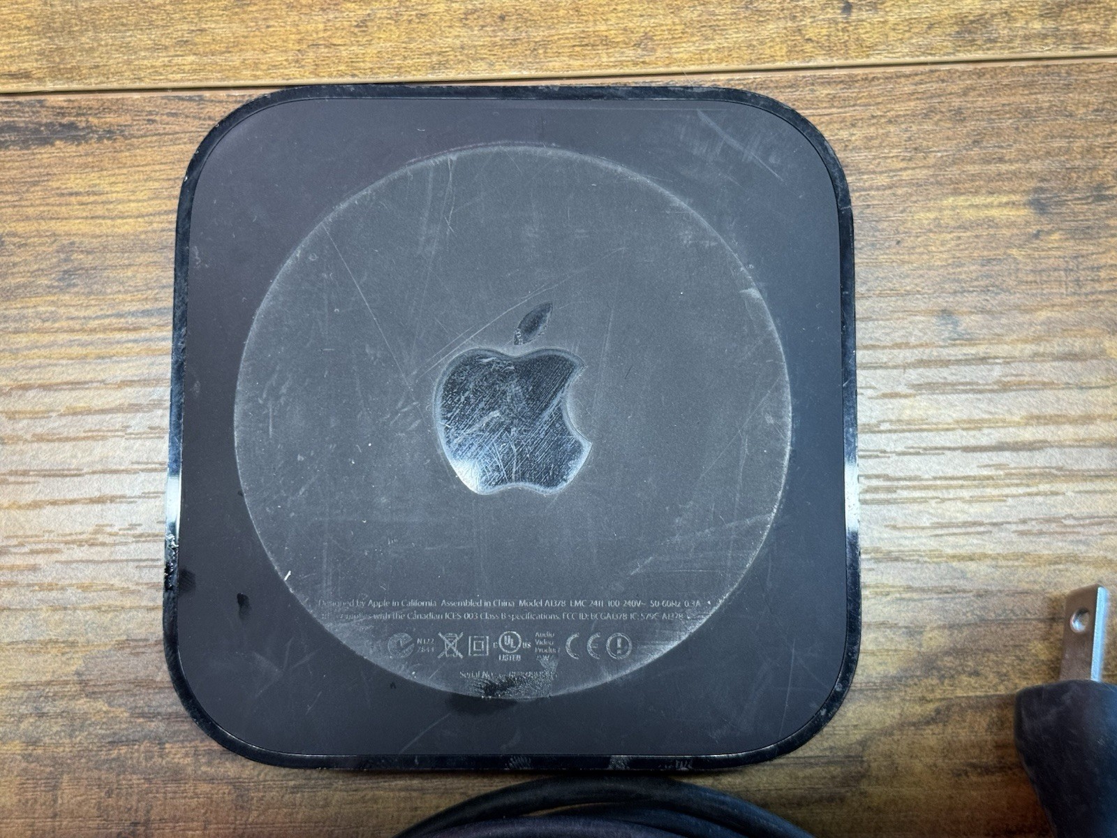 Apple TV 2 2nd Generation A1378 MC572LL/A Streaming Media Player Good