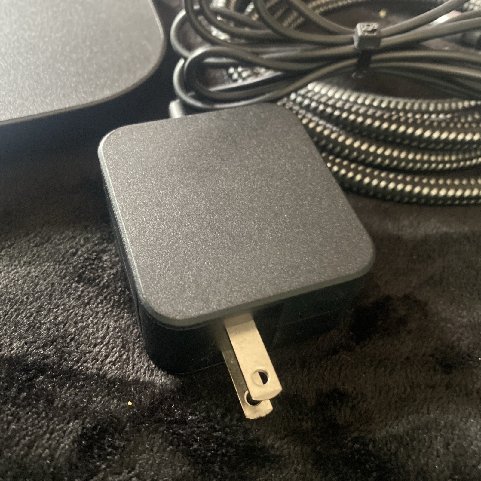 Roku 4 (4th Generation) Media Streamer 4400X – Black