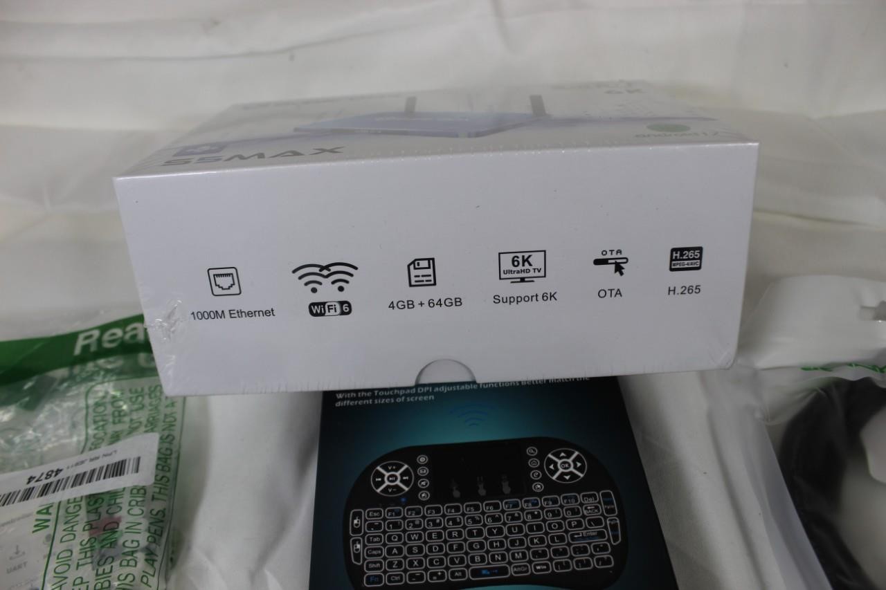 SuperBoxS5MAX Smart Media Player 5K Bundle with Accessories