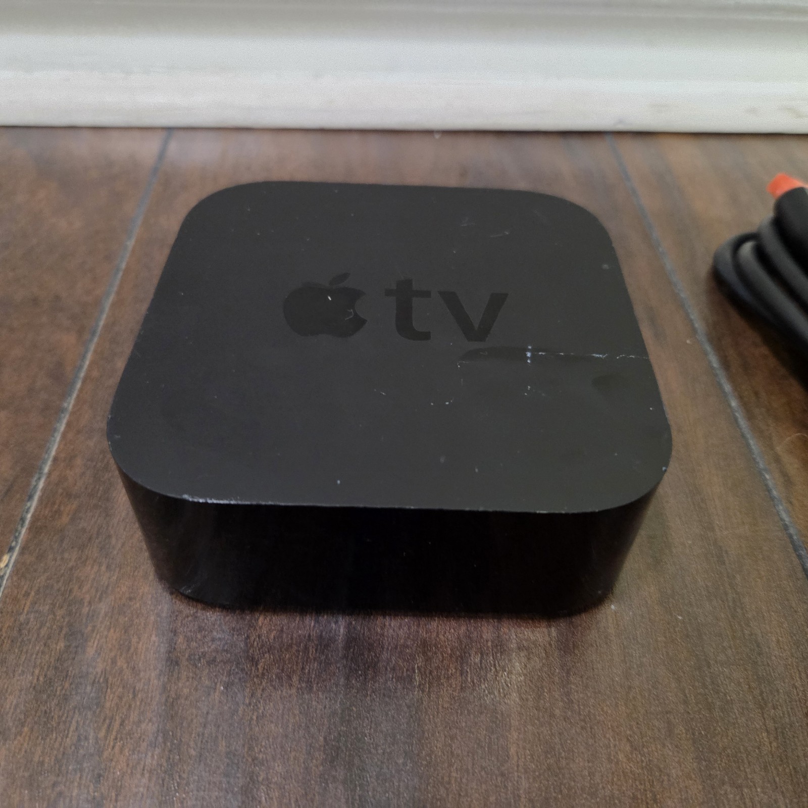 Apple TV A1625 32GB 4th Gen HD Media Streamer Unit Only – W/HDMI & Power Cord