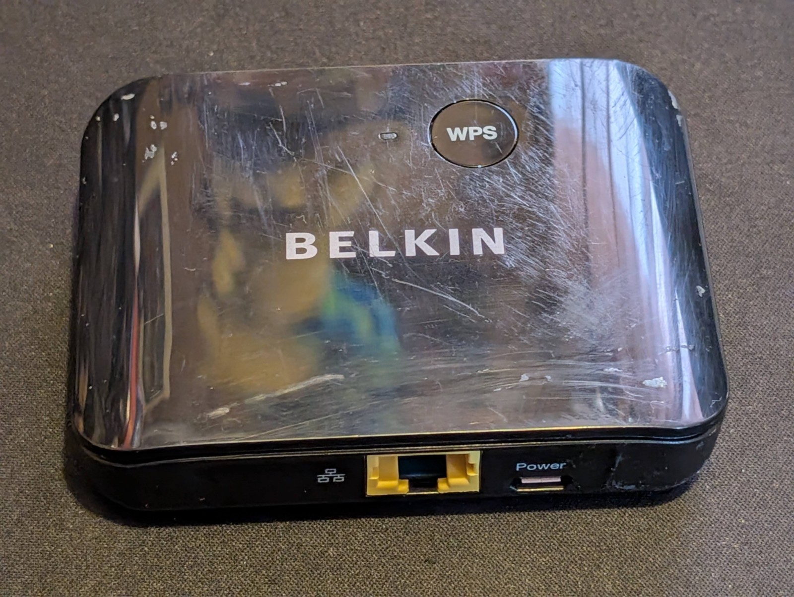 Belkin Universal Wireless HDTV Adapter Screen Mirroring Receiver Streaming