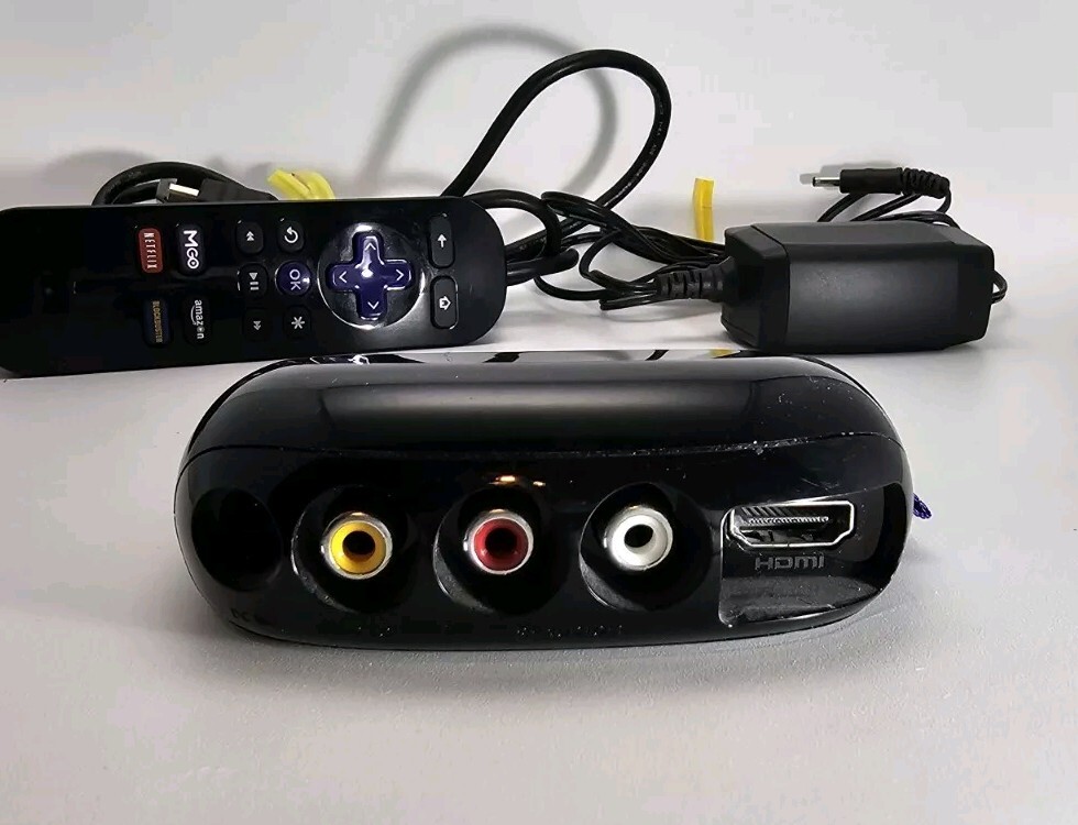 Roku 2720X With Remote, HDMI and Power Cords – WORKS