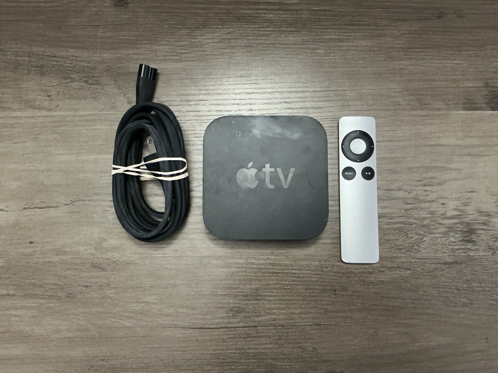 Apple TV 3rd Gen A1427 8GB 1080p HD Media Streamer w/ Remote & Cord – Tested