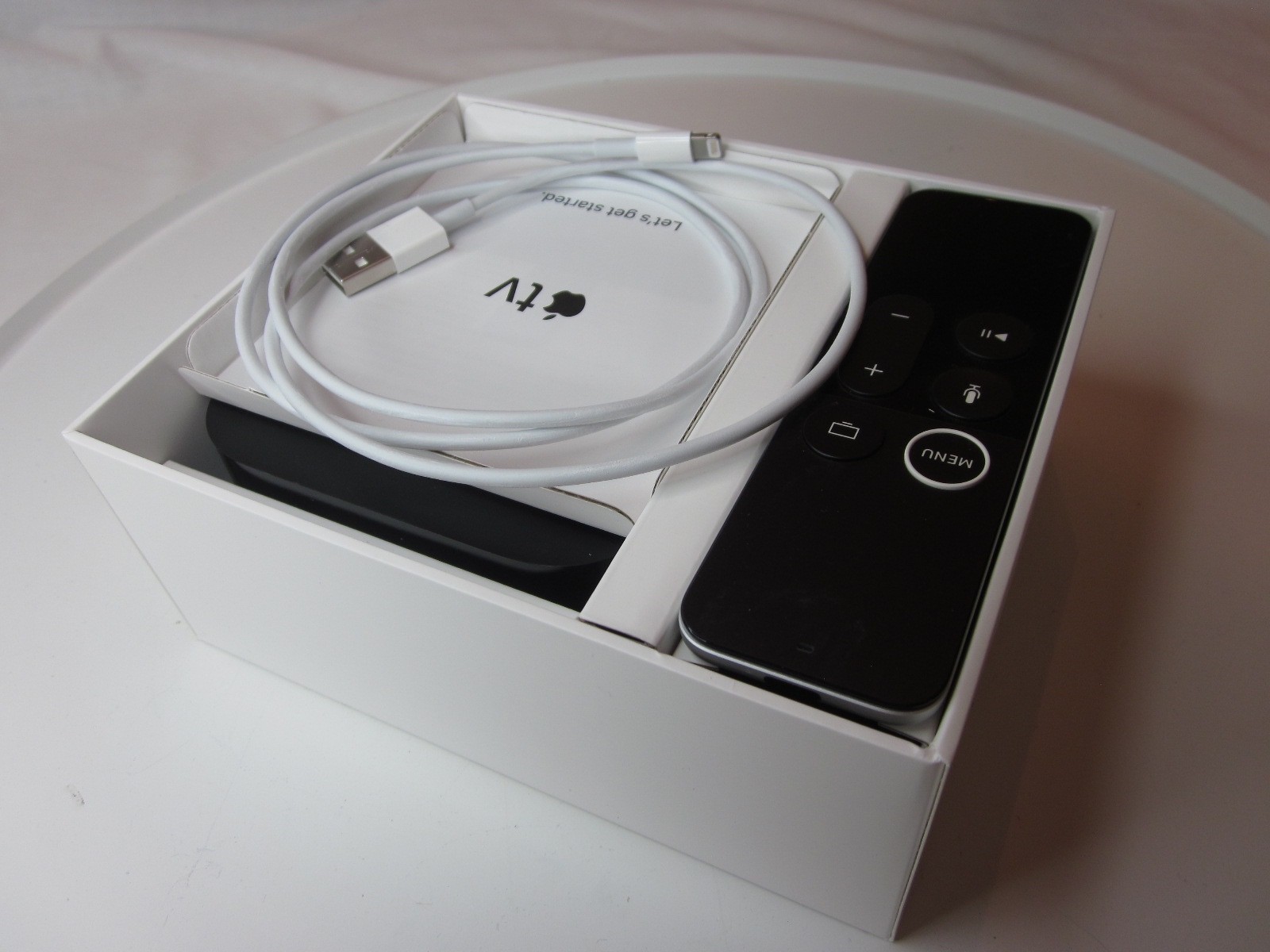 Apple TV HD 32GB 4th Gen 1080p HDMI AirPlay Media Streamer w/ Siri Remote