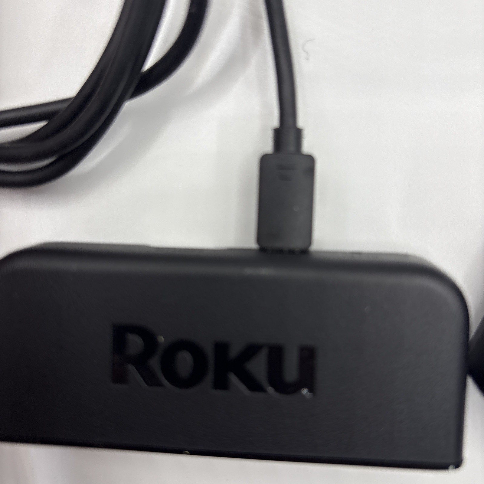 Roku Model 3920X Streaming Media Device w/ Power Supply Cable HDMI Cable See Des