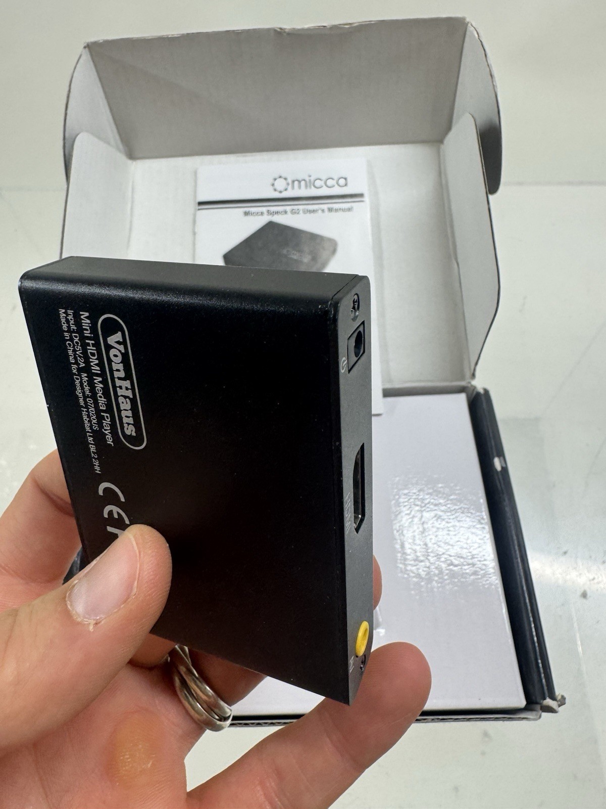 Micca Speck G2 1080 Full-HD Ultra Portable Digital Media Player