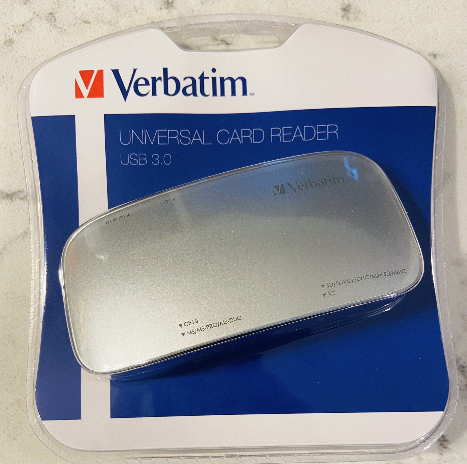 VERBATIM CORPORATION 97706 UNIVERSAL MEMORY CARD READER Sealed New