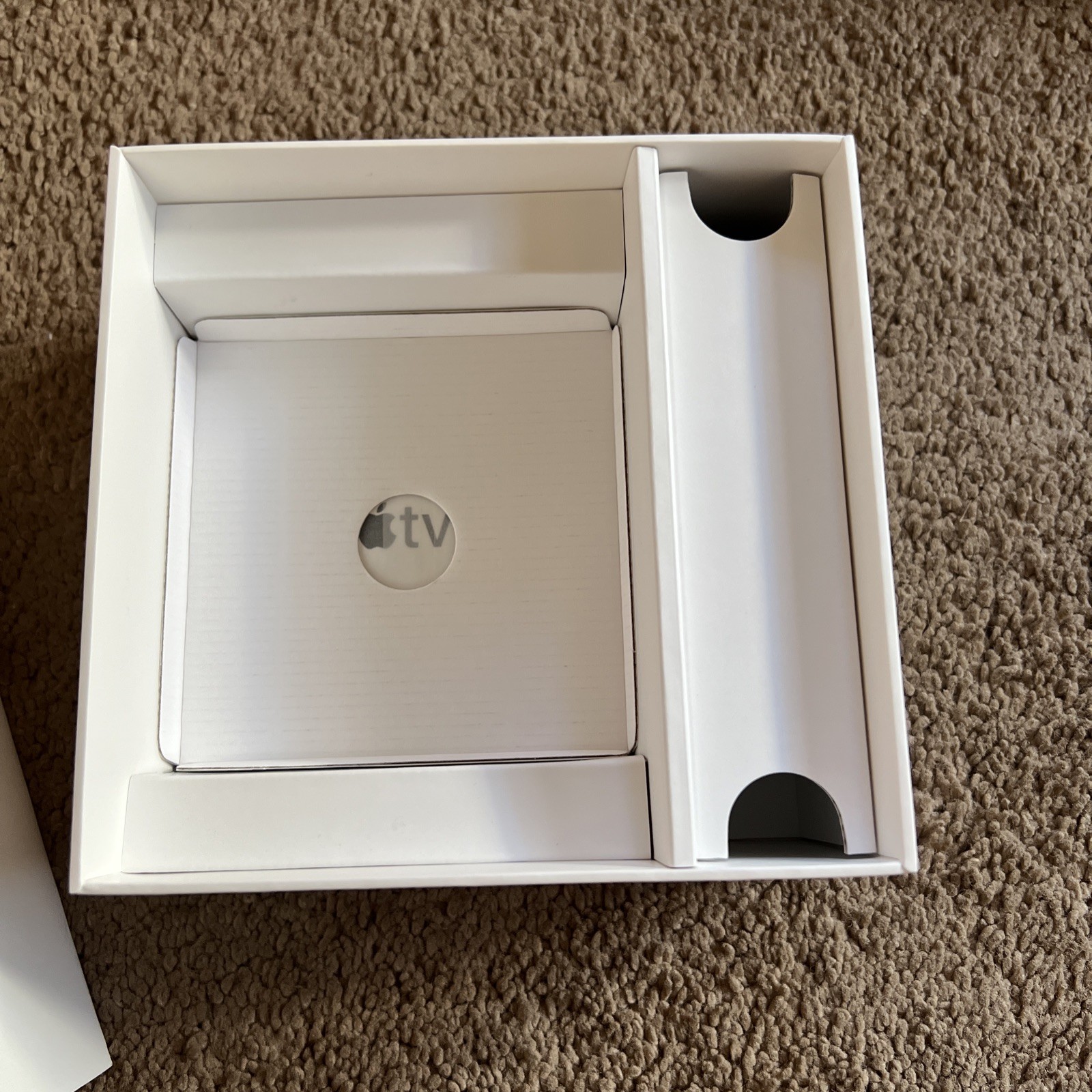 Apple TV 4K HD Media Streamer 64 GB (MXH02LL/A) – BOX ONLY