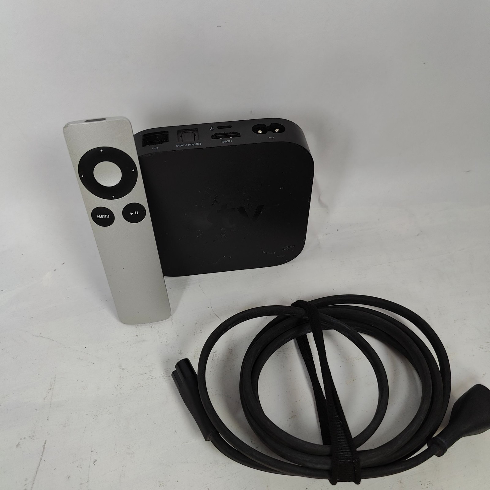 Apple TV A1378 2nd Gen Media Streamer HDMI Optical Audio Remote Power Cable