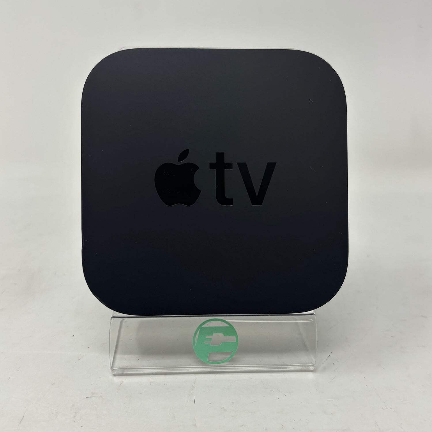 Apple TV 4K 1st Gen 32GB Digital HD Media Streamer MQD22LL/A WiFi + Ethernet