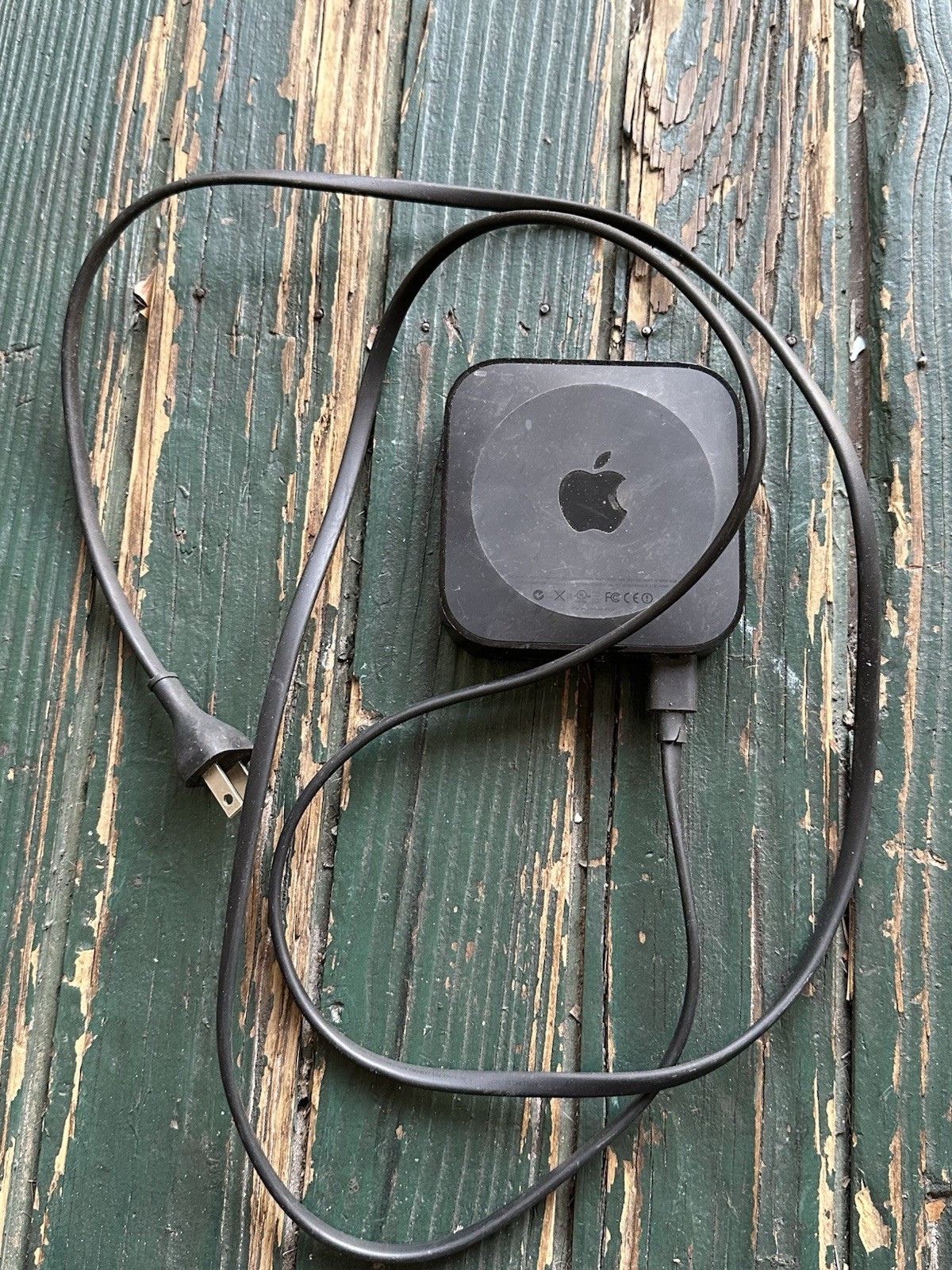 Official Apple TV A1469 3rd Generation 8GB HD Media Streamer