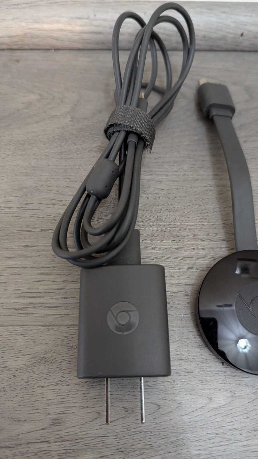 Google Chromecast NC2-6A5 Streaming Media Player HDMI with Power Adapter Black