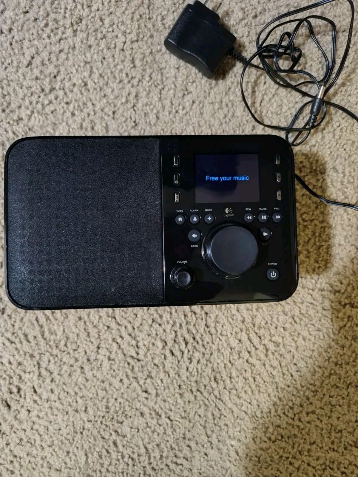 Logitech Squeezebox Portable Music Player Wi-Fi Internet Smart Radio X-R0001