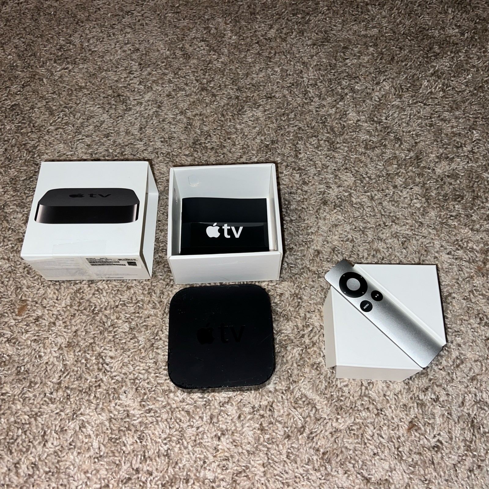 Apple TV: A1469 3rd Generation Media Streamer W/ Remote (No Power Cord)