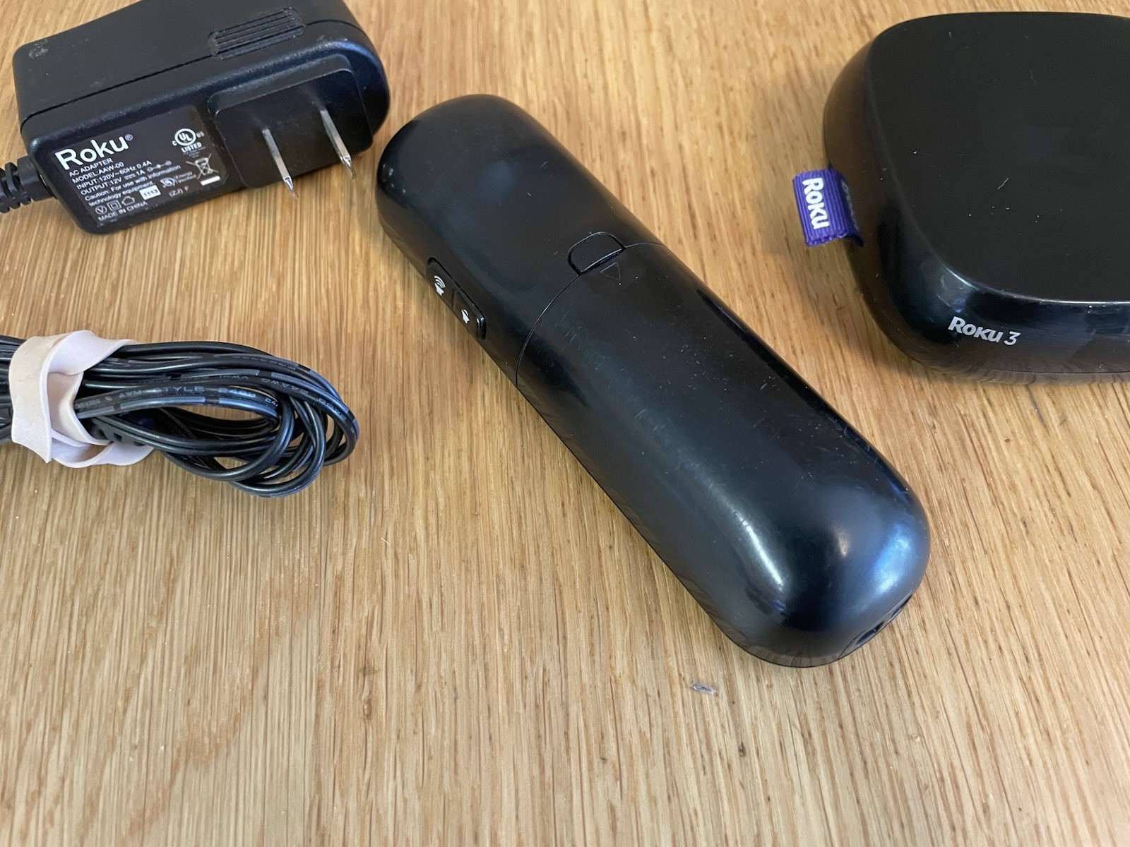 Roku 3 (3rd Generation) Media Streamer 4200X – w/ Power Cord & Remote