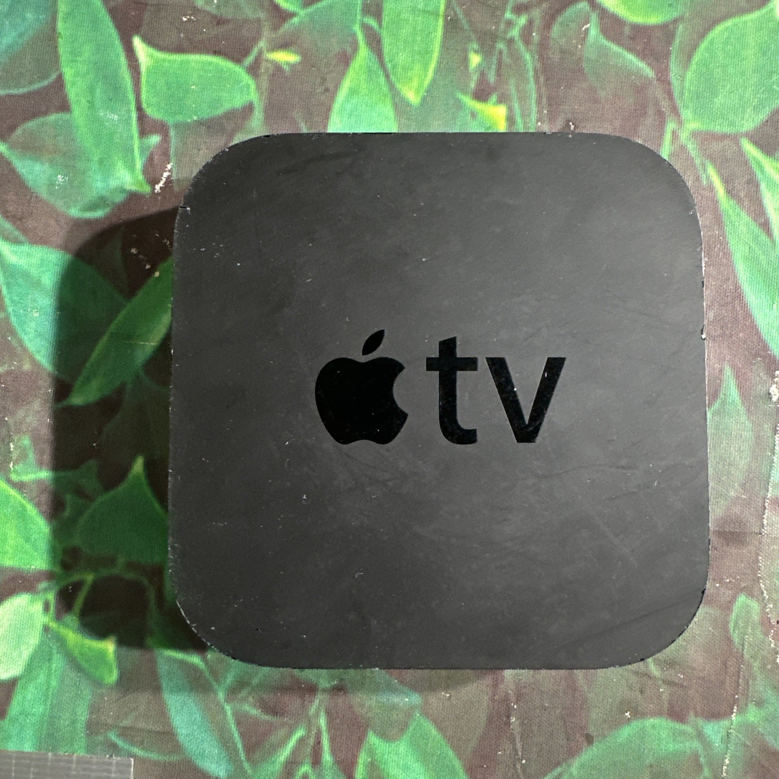 Apple TV First Generation with power cords & Remote! Rare Vintage Streaming Play