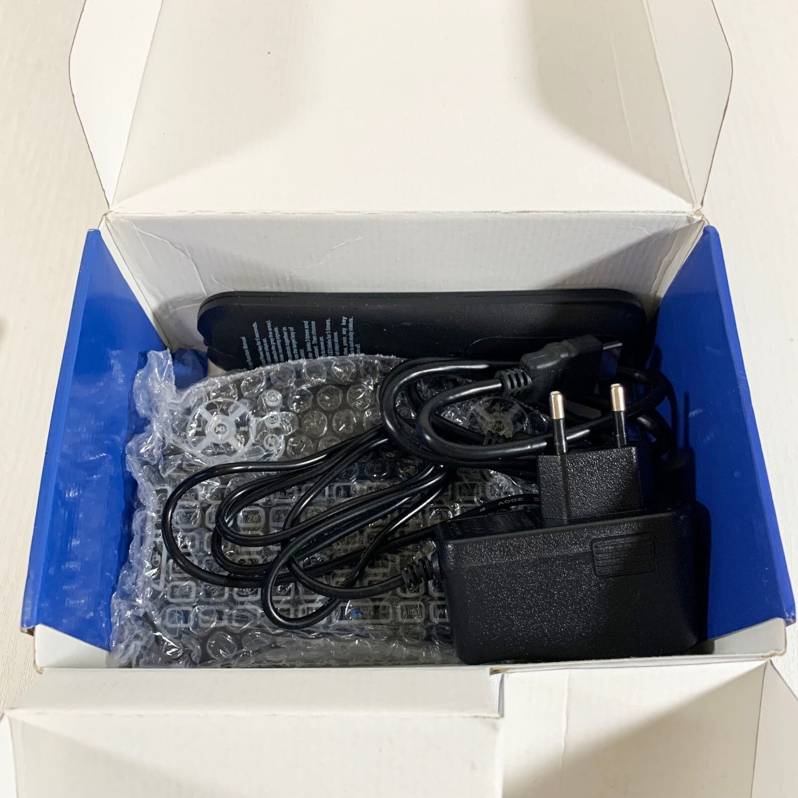 X88 Pro 1 Android TV Box 4GB RAM 32GB ROM – Overseas AC Adapter Only, Untested