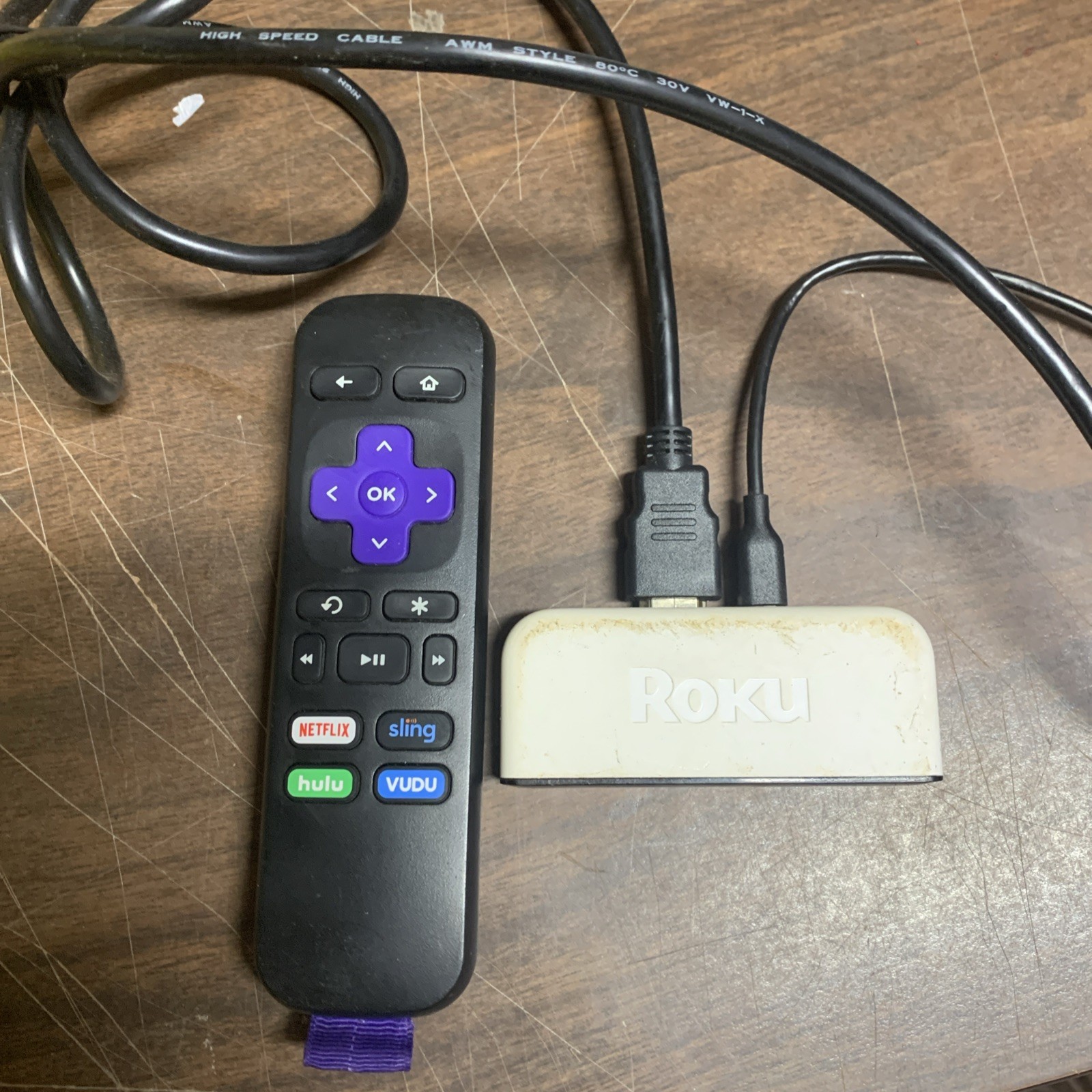 Roku 3900x Express HD Streaming Player Remote Power Adapter Cord Bundle