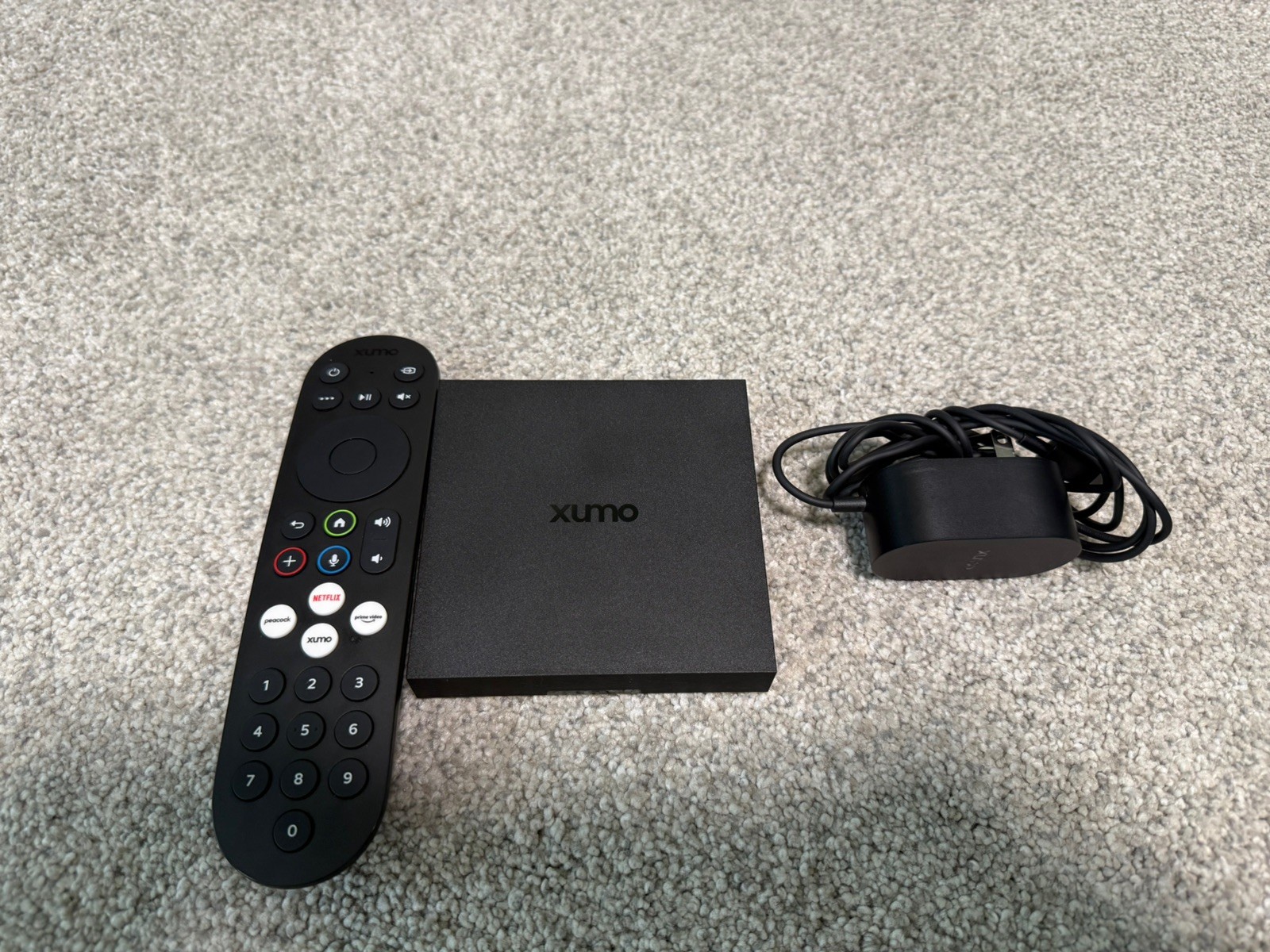 Xumo Stream Box ES1(A) 4K UHD Streaming Media Player w/ OEM Remote & Pwr Adapter