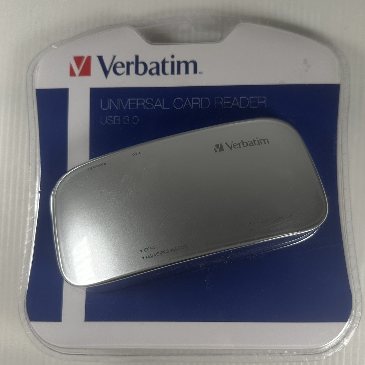 VERBATIM CORPORATION 97706 UNIVERSAL MEMORY CARD READER Sealed New